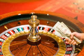 Metode pembayaran QRIS, DANA, OVO di paris88 slot